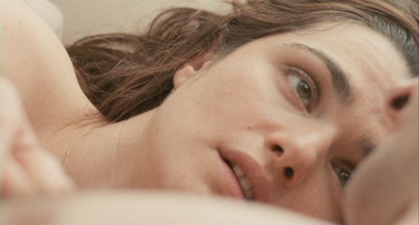 Rachel Weisz looks at Ralph Fiennes in an image from the film The Constant Gardner